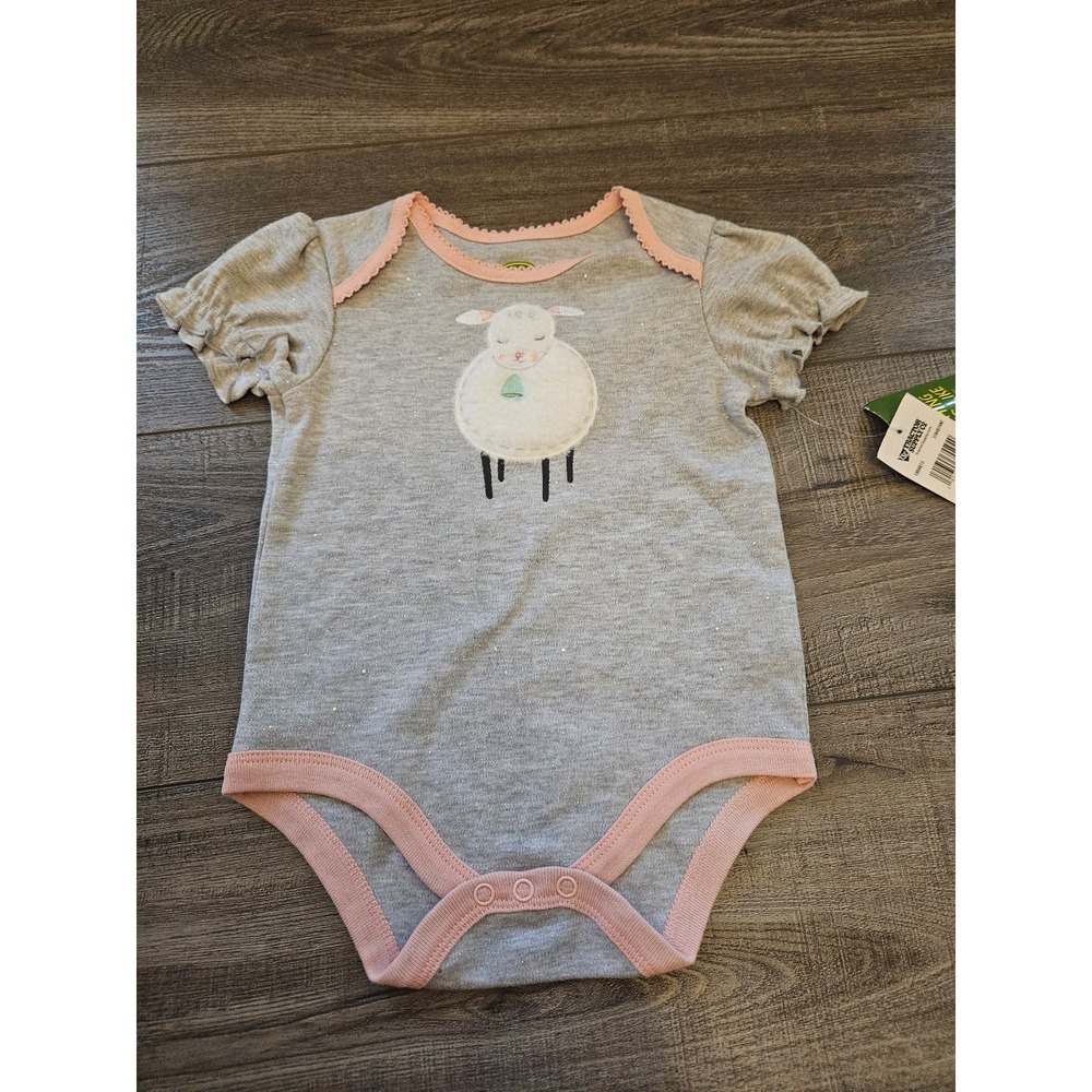 John deere baby girl bodysuit 6-9 mos‎